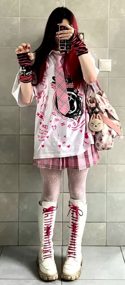 Cute Gore Outfit, Gore Clothes, Cece Core, Gore Fashion, Cute Core, Aesthetic Stuff, Creepy Cute, Style Me, Clothes For Women