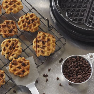 Waffled Oatmeal Chocolate Chip Cookies~ The portability of the waffle iron is key here: You can churn out warm cookies from anywhere with a working outlet. Will It Waffle, Oatmeal Waffles, Chocolate Chip Waffles, Oatmeal Chocolate Chip Cookie Recipe, Waffle Iron Recipes, Waffle Maker Recipes, Nutrition Certification, Waffle Cookies, Oatmeal Chocolate Chip