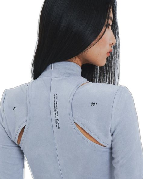 Sporty Workwear, Sports Fashion Design, Sci Fi Clothing, Sports Wear Fashion, Designer Activewear, Sportswear Design, Grey Maxi, Cyberpunk Fashion, Grey Maxi Dress