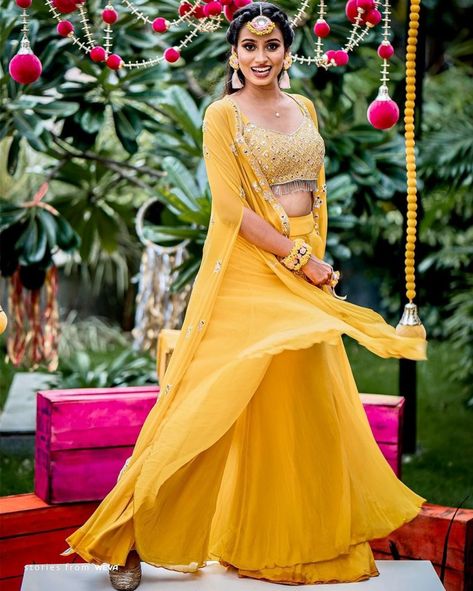 Jacket Style Lehenga, Bride Kerala, Ceremony Outfit, Haldi Ceremony Outfit, Haldi Dress, Haldi Outfits, Kerala Wedding Photography, Haldi Outfit, Bridal Lehenga Designs