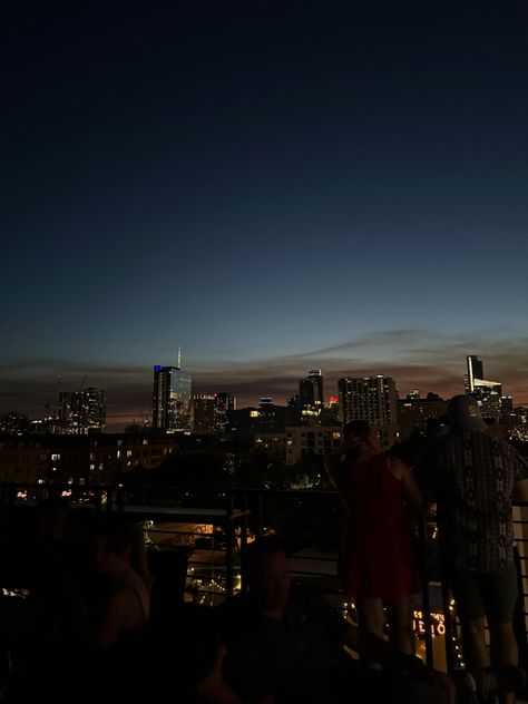 #east6th #6thstreet #eastaustin #6th #atx #nightlife #rooftopbar #austinskyline #inncahoots Austin Skyline, Austin Tx, Rooftop Bar, Night Life, Austin