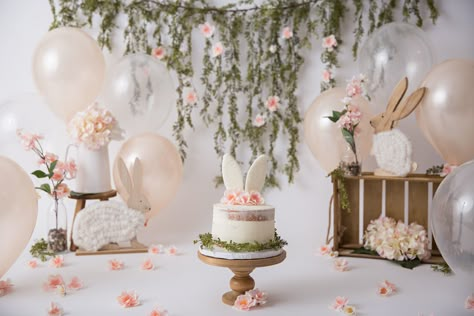 Smash Cake Bunny Theme, Vintage Bunny Birthday Party, Bunny Birthday Balloons, Bunny Party Cake, Some Bunny Is One Smash Cake, Some Bunny Is Turning One Backdrop, Some Bunny Is Turning One Smash Cake, Some Bunny Is One Photo Shoot, Some Bunny Is Turning One Balloon Arch