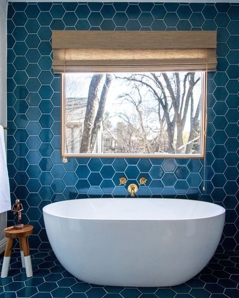 Bathrooms of Instagram on Instagram: "Blissful Blues: Where Tranquility Meets Tile 💙🥶🌀

Photo 1: @wellrooted @fireclaytile 
Photo 2: @glasalux 
Photo 3: Design: @kimberlyparkerdesign @kellyferguson05 
Lens: @lindsay_salazar_photography 
Builder: @killowenconstruction 
Photo 4: @stiljames.studio" Honeycomb Tile Bathroom, Blue Hexagon Tile Bathroom, Hexagonal Tiles Bathroom, Bathroom With Gold Accents, Stunning Bathroom Ideas, Modern Eclectic Bathroom, Blue Hexagon Tile, Hexagon Tile Bathroom, Bohemian Bathroom Decor