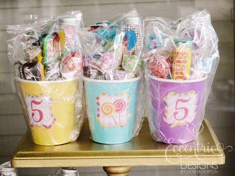 Favors at a Candyland Party #candyland #partyfavors Candyland Goodie Bag Ideas, Candyland Goodie Bags, Candyland Party Theme, Combined Birthday Parties, Girly Party Ideas, Birthday Party Cups, Candyland Birthday, Candyland Party, Candy Land Theme