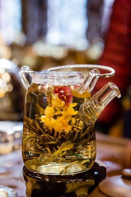 Untitled | Guillaume | Flickr Tea Tasting Party, Blooming Tea, Tea Culture, Glass Teapot, Tea Benefits, Tea Tasting, Tea Art, Flower Tea, Tea Shop