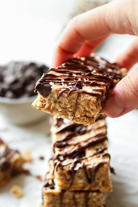 These Vegan Protein Bars are made with real food ingredients and powered with plant protein. They're soft and chewy and host 10 grams of protein per serving. Great homemade protein bar recipe for post-workouts, hiking, and after-school snacks. Vegan Protein Bars Recipe, Bars With Peanut Butter, Vegan Protein Bar, Vegan Granola Bars, Protein Bar Recipe, Protein Granola Bars, Healthy Easy Breakfast, Peanut Butter Protein Bars, Real Food Dietitians