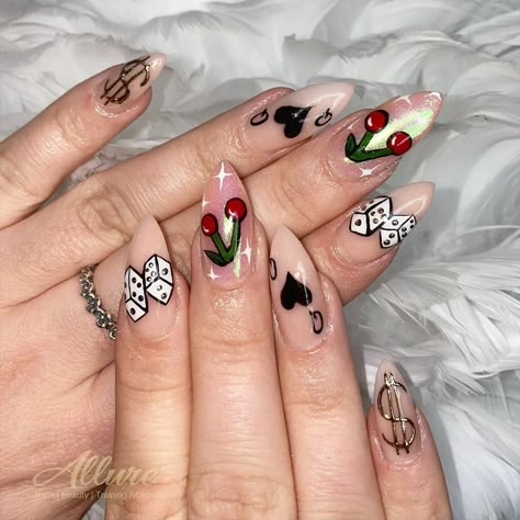 Vegas Nails Ideas Coffin, Vegas Nail Art Designs, Poker Nails Design Las Vegas, Ace Nails Designs, Playing Card Nail Designs, Las Vegas Themed Nails, Las Vegas Nail Designs, Vegas Theme Nails, Vegas Wedding Nails