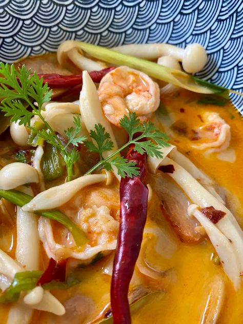 Spicy Thai Shrimp, Thai Shrimp Soup, Thai Food Dishes, Tom Yum Kung, Thai Shrimp, Shrimp Soup, Tom Yum, Spicy Thai, Ready Meal