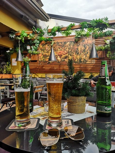 Carlsberg Beer Snap, Carlsberg Beer, Beer Day, 8k Wallpaper, Bar Drinks, Rose Wine, Alcoholic Drinks, Beer, Bar