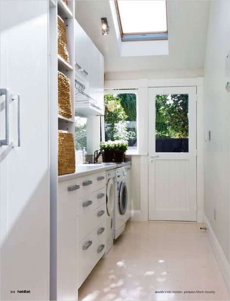 laundries can not only be serviceable but beautiful spaces Utility Room Designs, Laundry Makeover, Laundry Doors, Laundry Room Layouts, Laundry Design, Modern Laundry Rooms, Laundry Room Inspiration, Laundry Decor, Laundry Mud Room