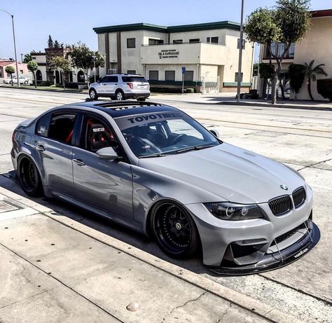 BMW E90 3 series grey slammed @alehks.wtcc Bmw 328i Modified, Bmw Photo, E90 335i, 2010 Bmw 328i, E92 335i, E90 Bmw, Bmw 320d, Slammed Cars, Bmw Performance