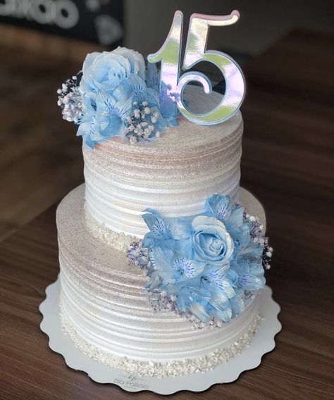 Quince Cakes Light Blue And Silver, Quinceanera Cake Ideas Blue, Blue Quince Cake, Light Blue Cake, Butterfly Quince, Light Blue Quince, Quince Cakes, Quince Cake, Sweet 15 Party Ideas