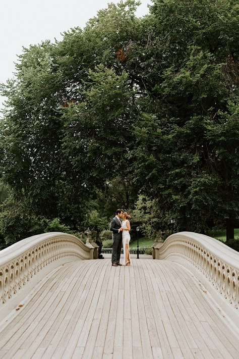 Bow Bridge Central Park Photography, New York City Elopement, Public Park Wedding, Central Park Engagement Shoot, Park Proposal, Engagement Photos Nyc, City Hall Wedding Photos, Engagement Shoots Poses, Elopement Photoshoot