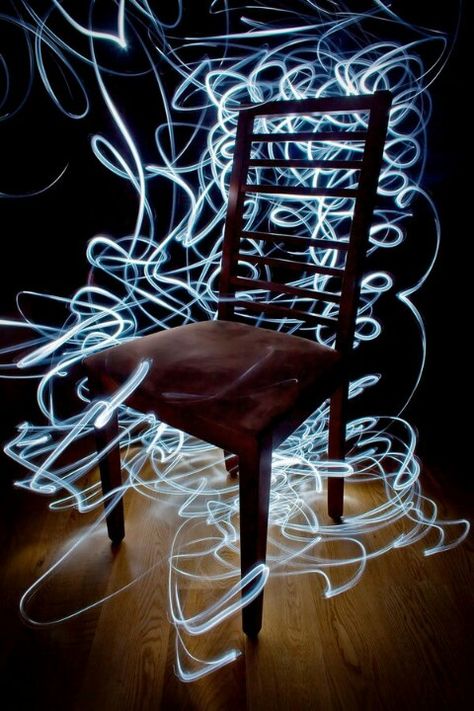 Electric chair Slow Shutter Speed Photography, Light Trail Photography, Movement Photography, Shutter Speed Photography, Light Painting Photography, Shutter Photography, Light Writing, Low Light Photography, Motion Photography