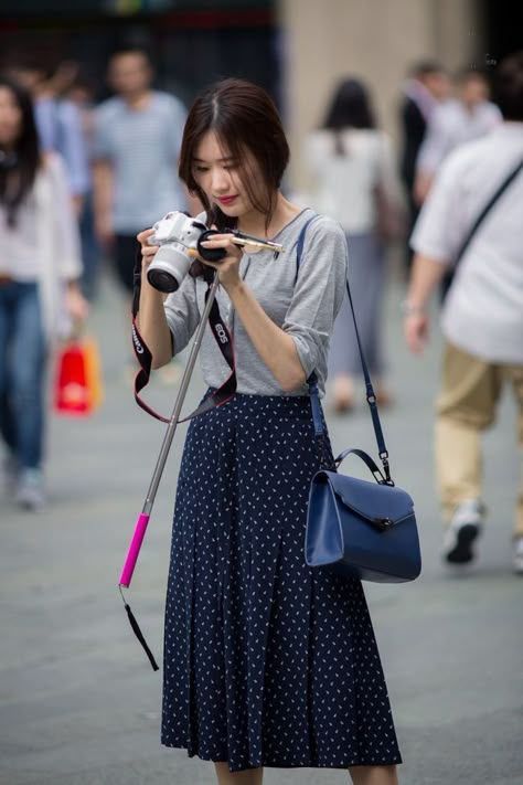 Japan Spring Fashion, Moda China, Japanese Fashion Women, Japanese Fashion Magazine, Korean Fashion Street Casual, Magazine Japan, Fashion Japanese, Japan Store, Korean Fashion Summer