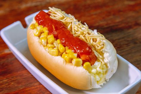 Sonoran Dogs, Brazil Food, Coney Dog, Brazilian Food, Good Mood, Food Styling, Hot Dog Buns, Sweet 16, Street Food