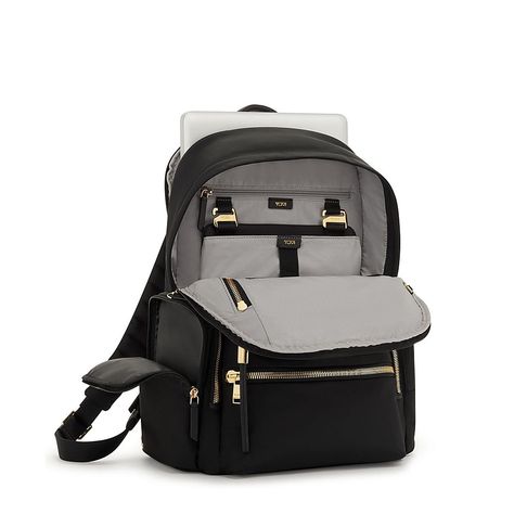 Designed to make every journey (and commute) easier, this streamlined backpack has space for a laptop, interior multifunction pockets and exterior zip pockets for easy access to essentials. Macbook Screen, Tumi Backpack, Tumi Bags, Luxury Backpack, Women Backpack Travel, Backpack Reviews, Bag Women Fashion, Stylish Backpacks, Stylish Handbags