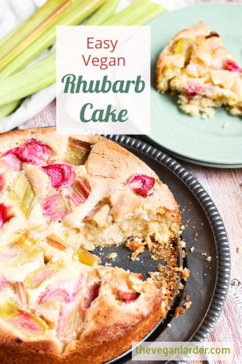 Vegan Rhubarb, Rhubarb Cake Recipes, Vegan Banana Bread Easy, Fresh Rhubarb, Vegan Baking Recipes, Rhubarb Cake, Vegan Cake Recipes, Vegan Banana Bread, Cake Vegan