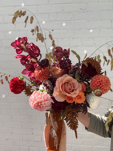 Floral Wedding Palette, Dark Pink Fall Wedding, Magenta And Rust Wedding, Fall Burgundy Bouquet, Unique Wedding Palette, Blush Fall Wedding Flowers, Dark Fall Flowers, Fall Pink Flowers, Autumn Floral Bouquet