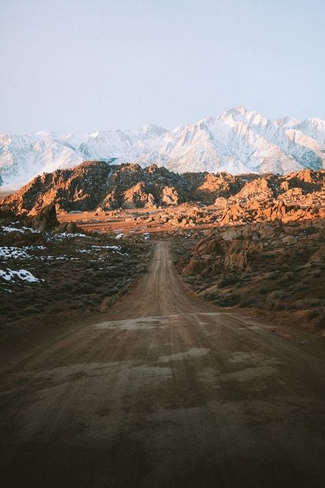 Lone Pine California, Lone Pine, Desert Homes, Road Trippin, Photography Inspo, Us Travel, Beautiful Nature, Country Roads, California