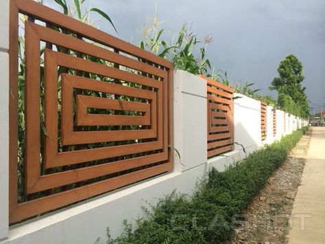 Modern Fence Design, Living Fence, Front Fence, Front Yard Fence, Beautiful Yards, Lan Can, Fence Landscaping, Modern Fence, Backyard Fences