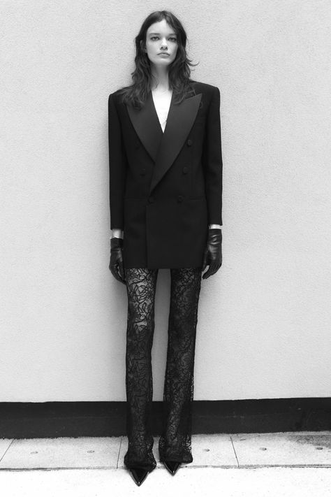 Saint Laurent Pre-Fall 2022 Fashion Show | Vogue Dress Over Pants Street Style, Double Breasted Tuxedo, Fabric Board, Look Office, Black Fr, Tuxedo Jacket, Pre Fall, Straight Leg Pants, Fashion Inspo Outfits