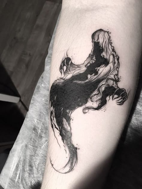 Ghost Tattoo Ideas, Gotik Tattoo, Tattoo Diy, Knuckle Tattoos, Ghost Tattoo, 동화 삽화, Scary Tattoos, Inspiration Tattoos, Creepy Tattoos