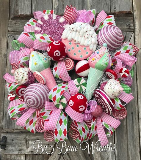 Candy Land Decor, Diy Candyland, Elf Wreath, Candy Wreath, Wreath Candy, Candyland Christmas, Mesh Wreath Diy, Candy Land Christmas Decorations Diy, Christmas Mesh Wreaths