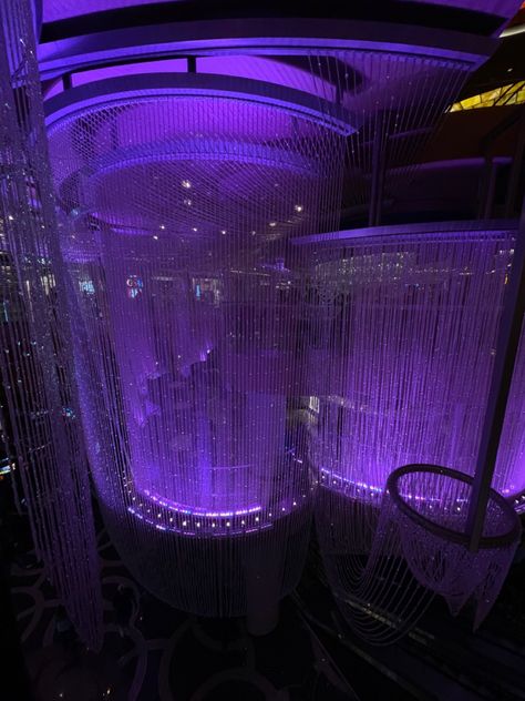 The cosmopolitan Las Vegas purple chandelier bar Purple Casino Aesthetic, Purple Rich Aesthetic, Purple Club Aesthetic, Lore Aesthetic, Strip Club Aesthetic, Rainbow Rooms, Pig Sty, Purple Bar, Last Vegas