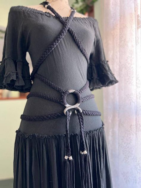 Witch Belt, Norse Witch, Norse Wedding, Costume Viking, Belt Harness, Viking Belt, Pagan Wedding, Harness Belt, Fair Outfits