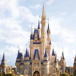 Disney World Castle, Castle Exterior, Disneyland Castle, Disney World Tickets, Cinderella Castle, Disney Food Blog, Art Disney, Disney Castle, Disney Springs