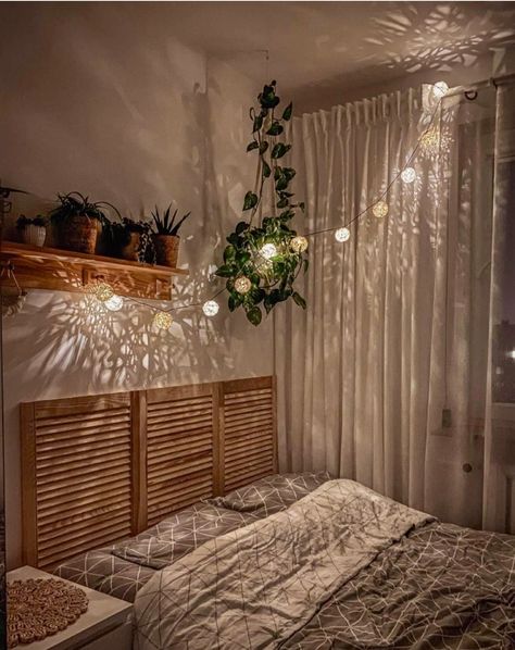 Easy Room Decor, Future Apartment Decor, Casa Vintage, Dekorasi Kamar Tidur, Pinterest Room Decor, Cute Bedroom Decor, Cozy Room Decor, Apartment Decor Inspiration, Dream Room Inspiration