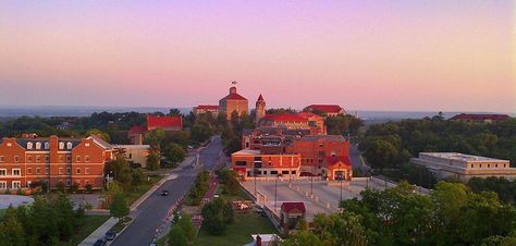 Freshman Tips, Rock Chalk Jayhawk, Best Colleges, Ku Jayhawks, Kansas Usa, Lawrence Kansas, Rock Chalk, University Of Kansas, Kansas Jayhawks