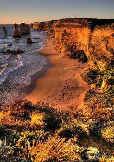 The Twelve Apostles, Great Ocean Road, Victoria, Australia Ocean Road Australia, Great Ocean Road Australia, Outback Australia, Twelve Apostles, Great Ocean Road, Victoria Australia, Queenstown, Australia Travel, Tasmania