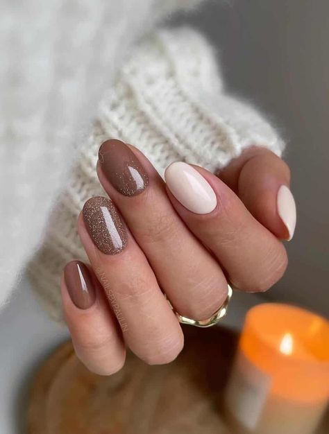 27+ Simple Winter Nail Ideas That Are So Incredibly Stunning Holiday Acrylic Nails, Kutek Disney, Brown Nails Design, Simple Fall Nails, Milky Nails, Fall Nail Art Designs, Nagel Tips, Smink Inspiration, Summery Nails