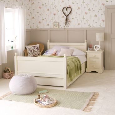 Kids Double Bed Ideas, Toddler Double Bed, Small Double Bedroom Ideas, Small Double Beds, Small Double Bedroom, Kids Double Bed, 4ft Beds, Hardwood Bed, Trundle Mattress