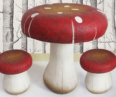 Toadstool Table, Surreal Environment, Alice In Wonderland Bedroom, Alice In Wonderland Garden, Alice In Wonderland Room, Kids Furniture Design, Whimsical Furniture, Mushroom Table, Mouse House