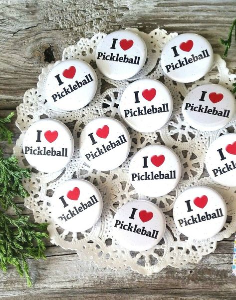 Giveaway Gifts, Team Party, Pickle Ball, Soccer Party, Button Badge, Team Gifts, Pinback Buttons, Pin Backs, Gift Store