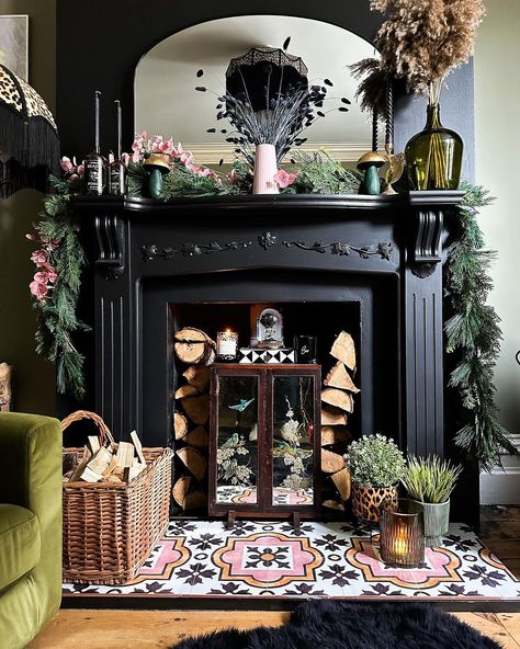 Goth Fireplace Decor, Goth Fireplace, Bohemian Fireplace Decor, Bohemian Fireplace, Home Decor Ideas Paint, Black Fireplace Surround, Cottage Academia, Gothic Fireplace, Gothic Cottage