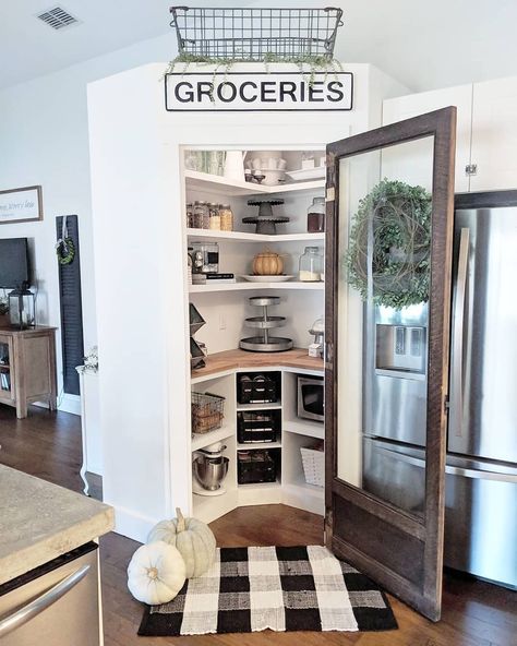 Pantry Redo, Open Pantry, Farmhouse Pantry, Corner Pantry, Pantry Remodel, Pantry Ideas, Kitchen Pantry Design, Pantry Door, Pantry Design