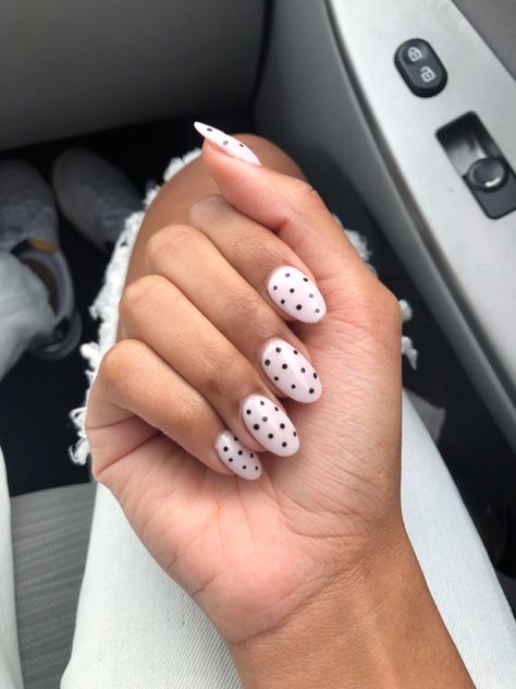 White With Black Dots Nails, White Nails Black Polka Dots, Nail Inspo Polka Dots, Poca Dot Nails, Black And White Nails Polka Dots, Red Nails With White Polka Dots, Pokadot Nails French Tip, Simple Polka Dot Nails, Polk A Dot Nails