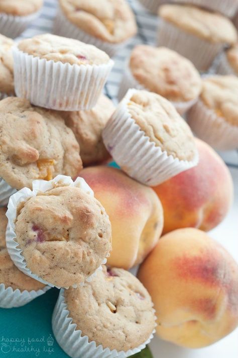 Whole Wheat Healthy Peach Muffins - a healthy breakfast or snack recipe that's perfect for when you're in a hurry and just need to grab something and go. And there's no added sugar! Healthy Peach Muffins, Peach Muffins Recipe, Peach Muffin Recipes, Peach Muffins, A Healthy Breakfast, Fresh Peaches, Happy Food, Peach Recipe, Snack Options