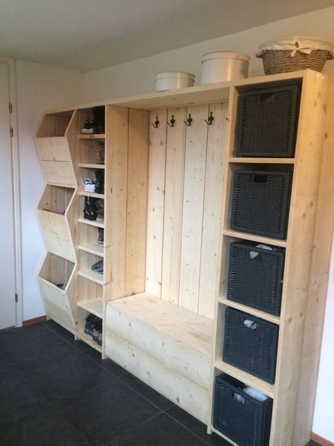 Small Mudroom Ideas, Cubbies Mudroom, Mudroom Remodel, Gear Room, Bench Dimensions, Mud Room Entry, Mudroom Decor, Hunting Room, Mudroom Laundry Room