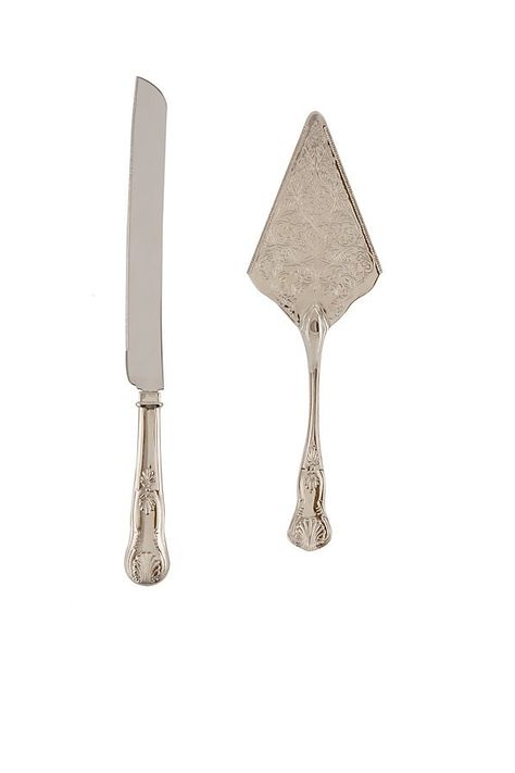 Vintage Inspired Silver Cake Knife and Server | David's Bridal Cake Knife Wedding, Glitter Wedding Cake, Wedding Cake Knife Set, Wedding Cake Setting, Metallic Wedding Cakes, Painted Wedding Cake, Wedding Cake Server Set, Heart Wedding Cakes, Cake Knife Set