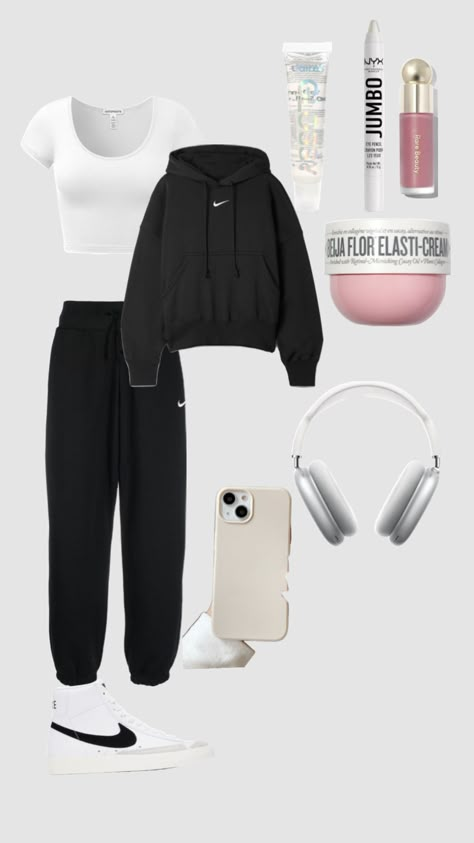 Comfy Outfits With Black Sweatpants, Black Sweat Pants Outfit For School, Outfits To Wear With Black Sweatpants, Things To Wear With Black Sweatpants, Preppy Outfits With Black Sweatpants, Black Nike Sweatpants Outfits School, Outfits With Black Sweats, Black Jogging Pants Outfit, Cute Comfy Outfits For School Sweatpants