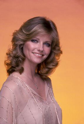 70s supermodel Cheryl Tiegs 70s Supermodel, 1980 Outfit, Cheryl Teigs, Revlon Wigs, Cheryl Tiegs, 70s Hair, Cheryl Ladd, 90s Hairstyles, Sirens