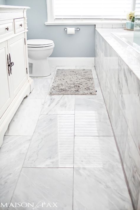 I love this bathroom! Gorgeous finishes and brilliant ideas for space-efficient solutions at maisondepax.com Cottage Bathroom Inspiration, Makeover Kamar Mandi, Small Bathroom Tiles, Marble Tile Bathroom, Modern Small Bathrooms, Marble Floors, Bad Inspiration, Cottage Bathroom, Floor Tile Design