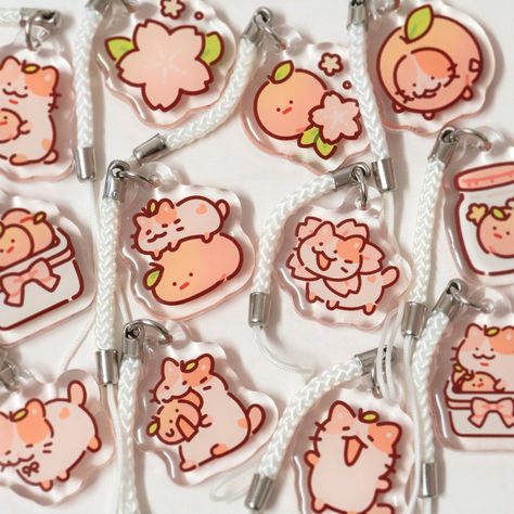 ❣ ~ 1 x 1-inch acrylic charm of cats with a peach theme! * Double-sided charm with double-sided epoxy * Comes with a white strap * Same image is on both sides of the charm * Drawn by me! ✉ Packaging ✉ Packaged and shipped in a bubble mailer ✈ Shipping ✈ If ordering other products with preorder items, the package will ship when all items have arrived and will ship everything together Shipping Options: * Domestic 2 ~ 6 days [USPS First Class Domestic Shipping] * International 10 ~ 20+ days depending on location [USPS First Class Package International Service] Cute Aesthetic Keychains, Chibi Keychain, Pin Keychain, Cute Keychains, Alphabet Sounds, Kawaii Dessert, Shrinky Dink, Acrylic Keychains, Cat Keychain