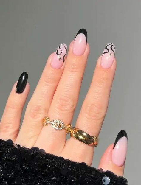 41 Insanely Trendy January Nails Ideas To Kickstart Your Year January Nails Ideas, January Nail, January Nail Designs, New Years Eve Nails, January Nails, Fingernail Designs, White Glitter Nails, Nails Winter, Stylish Art