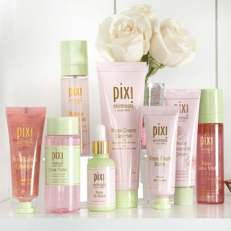 Pixi Makeup Products Hello Kitty, Pixi Skincare Routine, Pixie Skincare, Pixi Cosmetics, Pixi Skincare, Skincare Board, Girly Products, Dream Skincare, Pixie Makeup